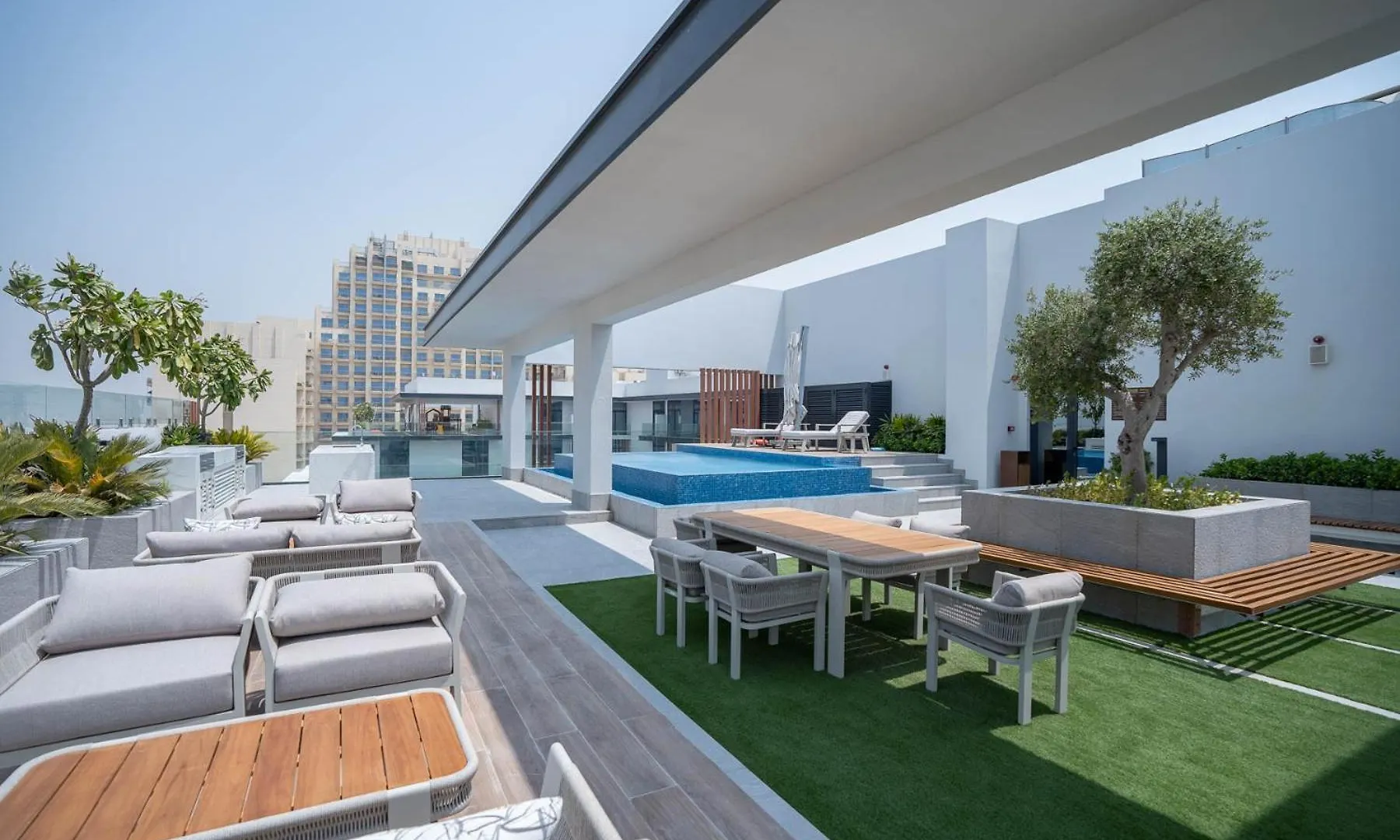 Spacious And Modern Studio -Great Facilities Dubai Apartment