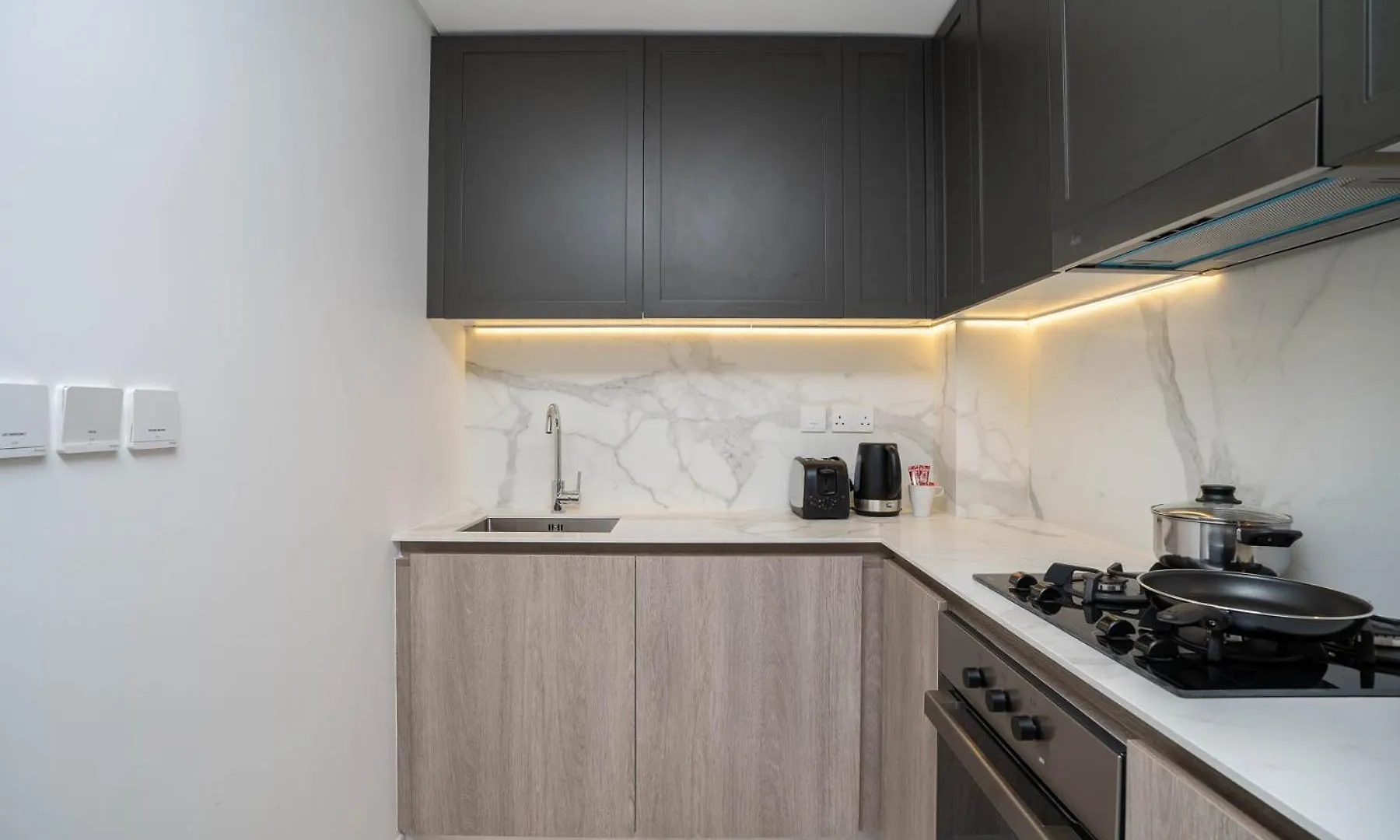 Spacious And Modern Studio -Great Facilities Dubai 0*,