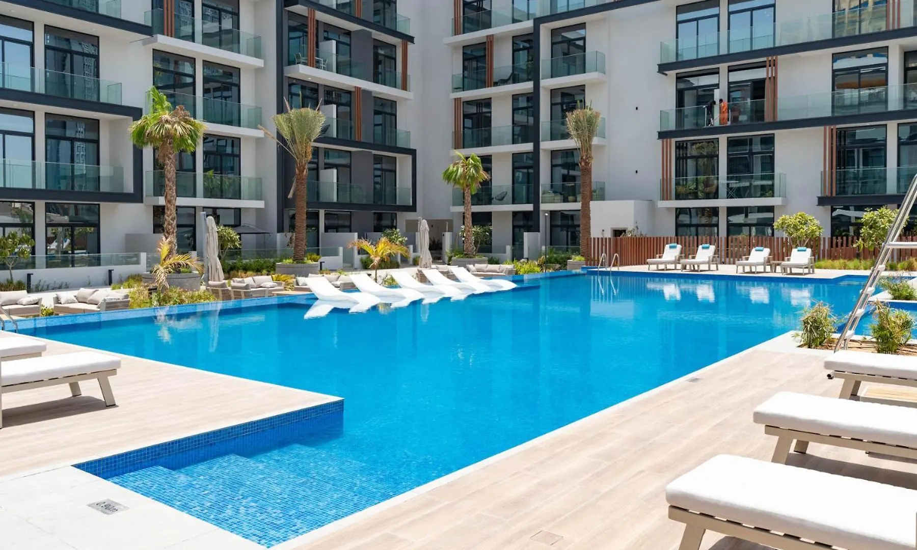 Spacious And Modern Studio -Great Facilities Dubai