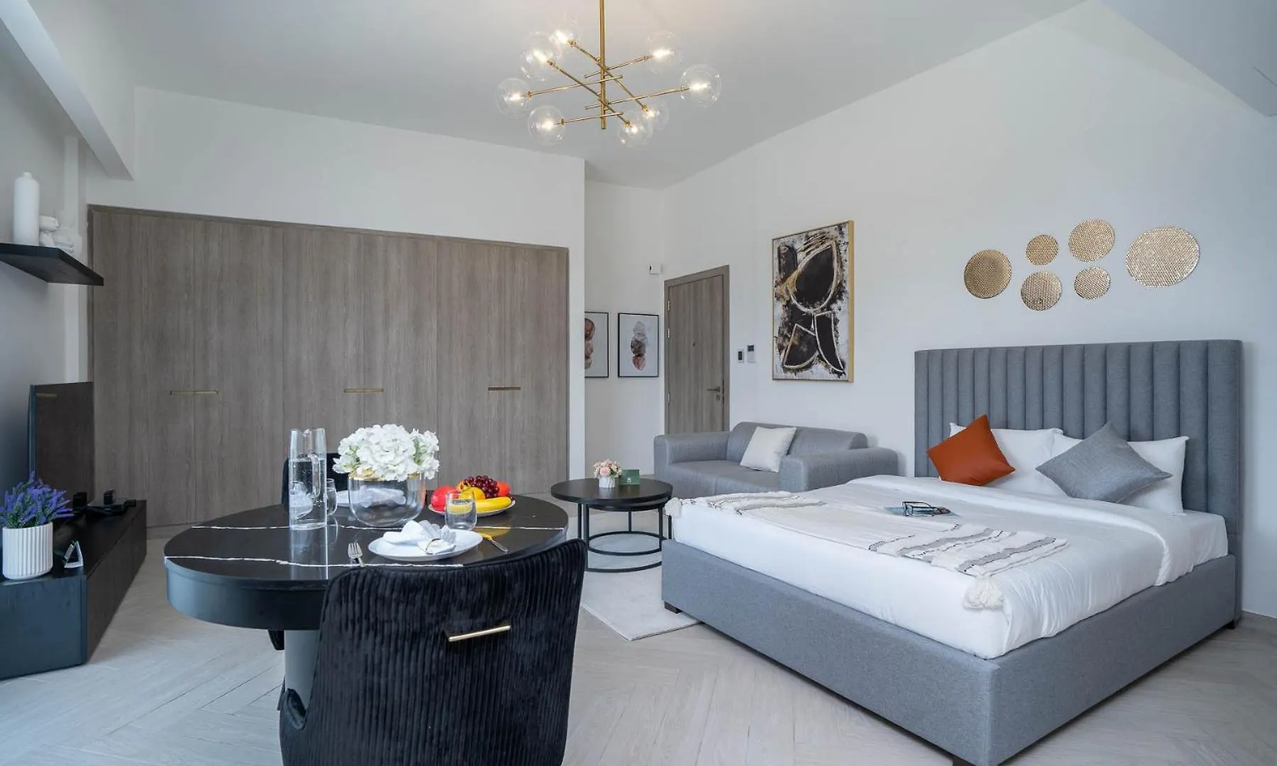 Spacious And Modern Studio -Great Facilities Dubai